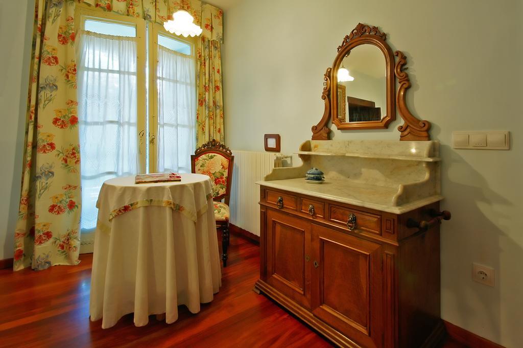 Casa Grande De Trives Bed & Breakfast Puebla de Trives Ruang foto